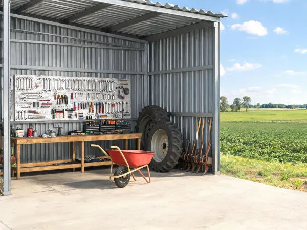 Outdoor storage and service point